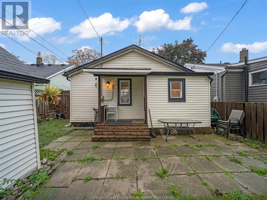 Photo 20 of 674 Eugenie Street East, Windsor ON