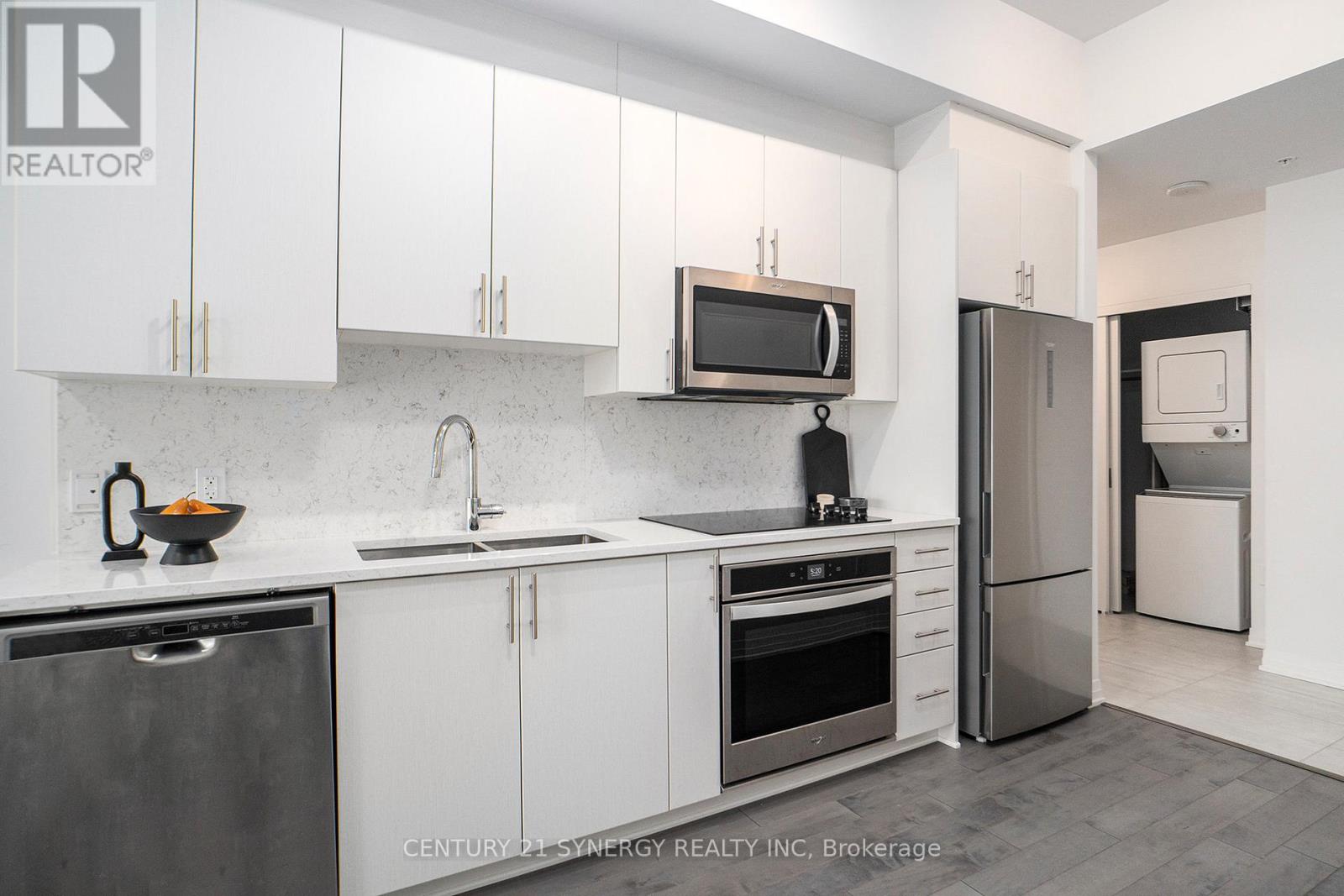 Photo 11 of 1002 805 Carling Avenue, Ottawa ON