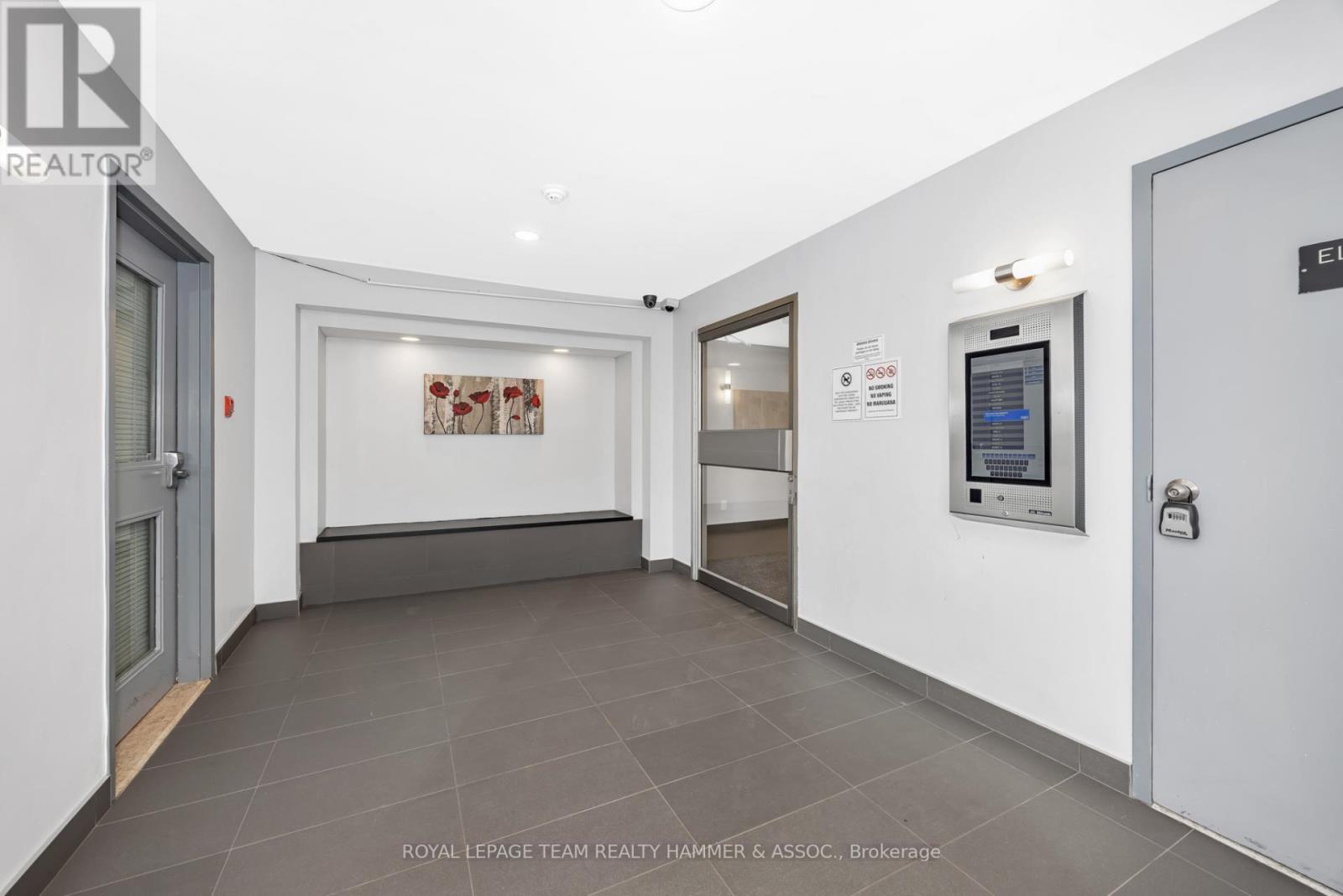 Photo 24 of 417 214 Viewmount Drive, Ottawa ON