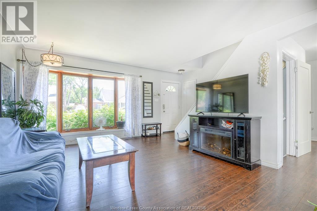 Photo 10 of 3065 Radisson Avenue, Windsor ON