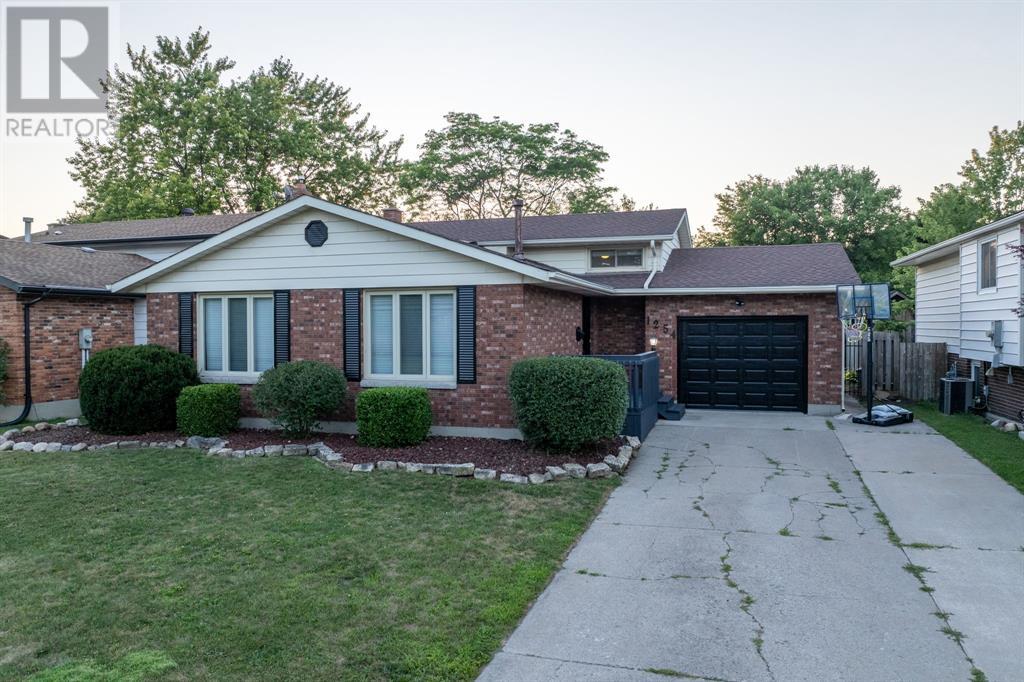 Photo 1 of 1254 Errol Road East, Sarnia ON