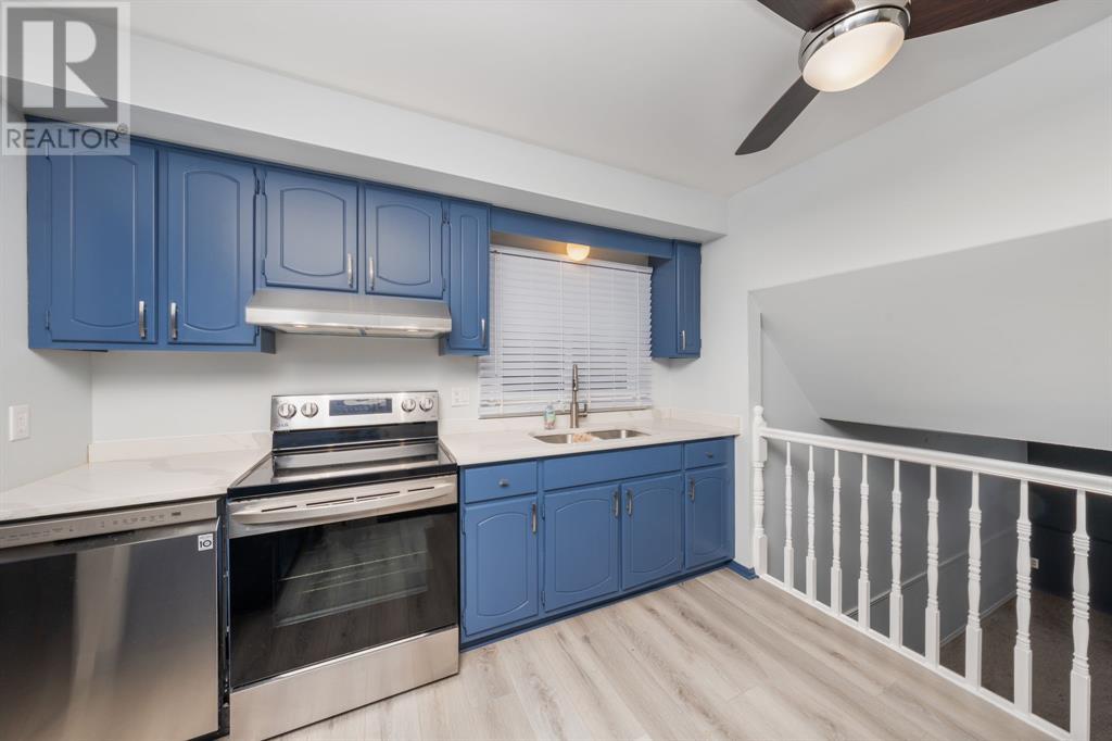 Photo 14 of 1254 Errol Road East, Sarnia ON