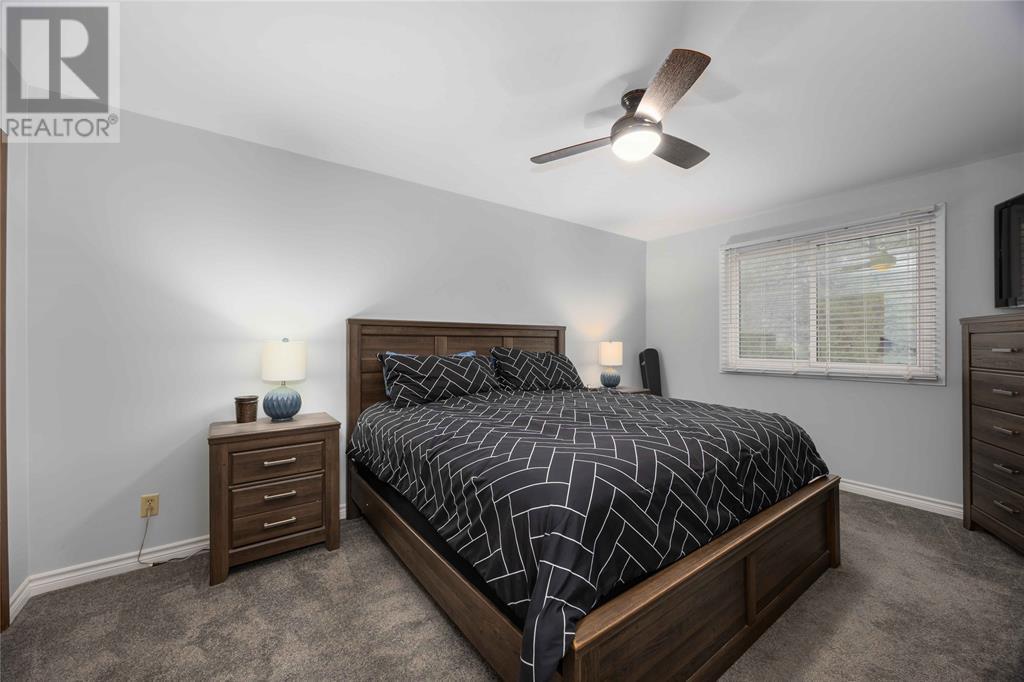 Photo 20 of 1254 Errol Road East, Sarnia ON
