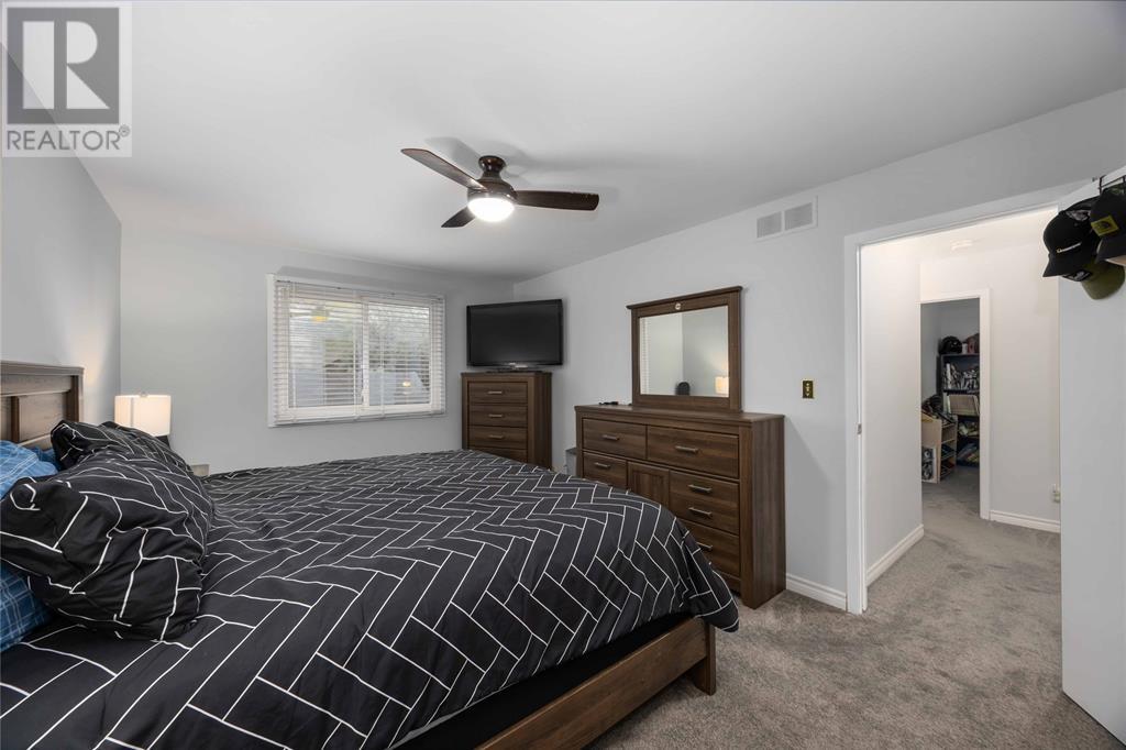 Photo 21 of 1254 Errol Road East, Sarnia ON