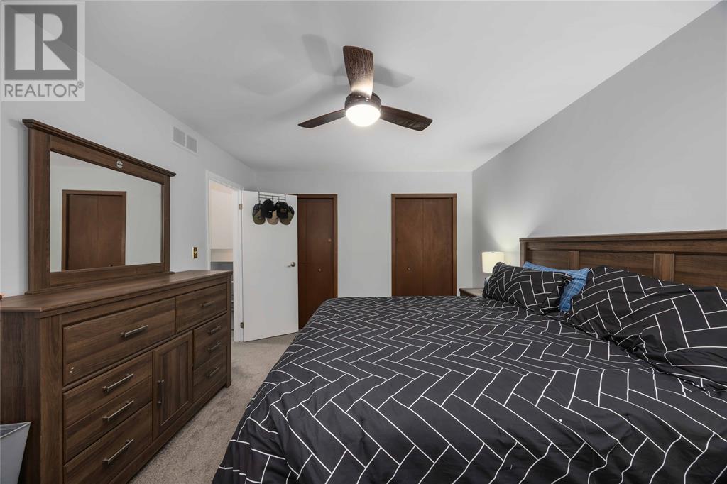Photo 22 of 1254 Errol Road East, Sarnia ON