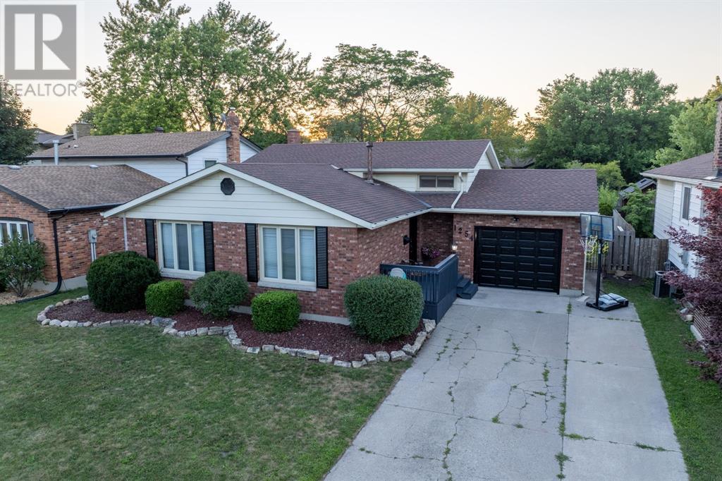 Photo 47 of 1254 Errol Road East, Sarnia ON