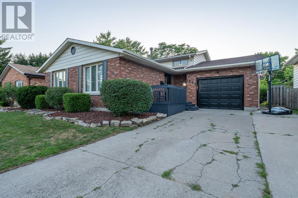 Photo 49 of 1254 Errol Road East, Sarnia ON
