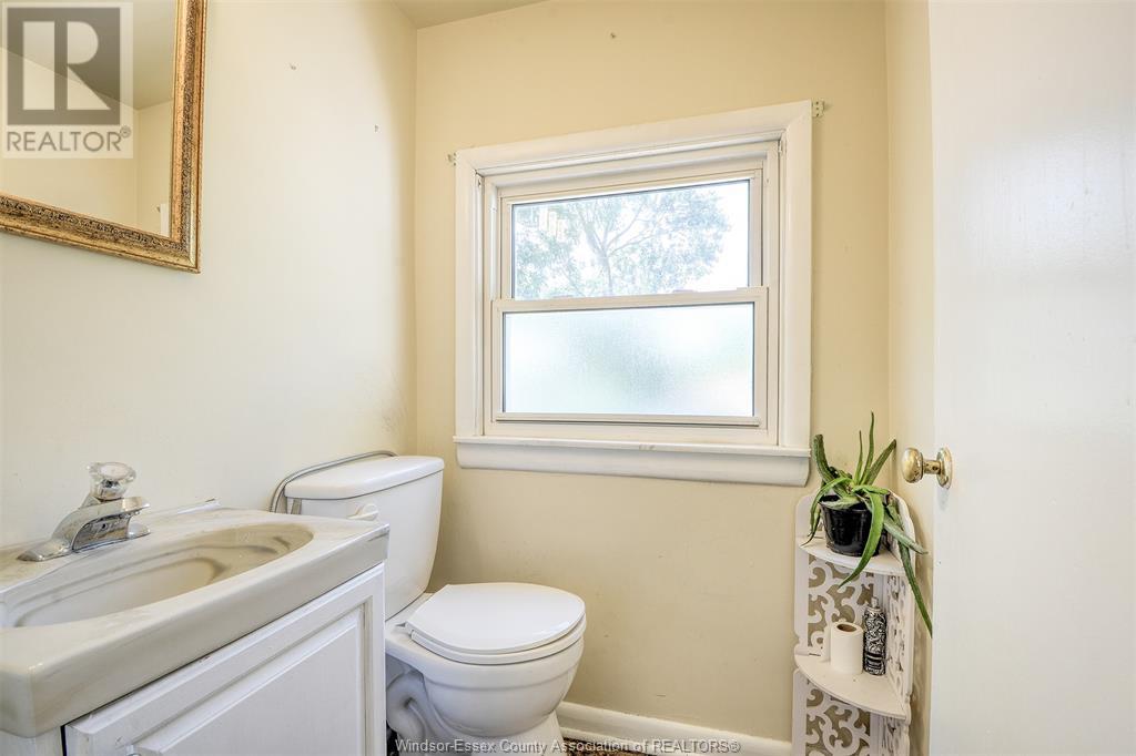 Photo 21 of 3065 Radisson Avenue, Windsor ON
