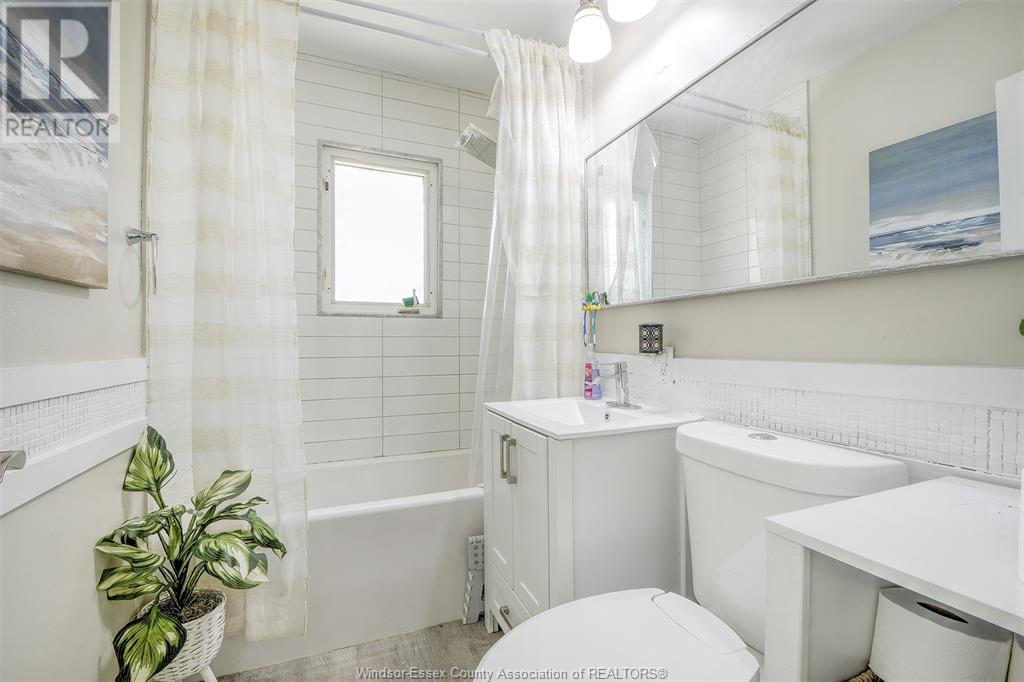 Photo 15 of 3065 Radisson Avenue, Windsor ON