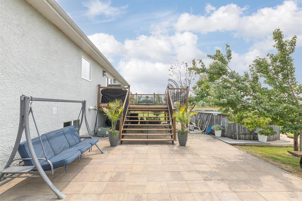 Photo 19 of 35096 32 Road E, Mitchell MB