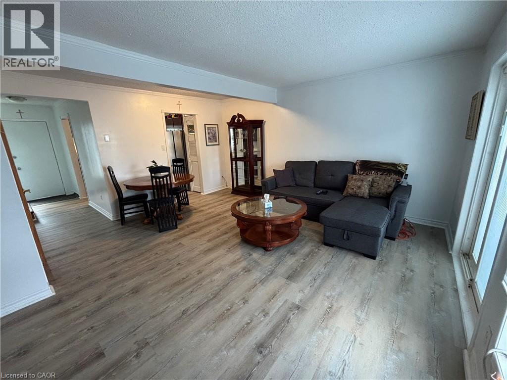 Photo 26 of 657 Upper Wentworth Street, Hamilton ON
