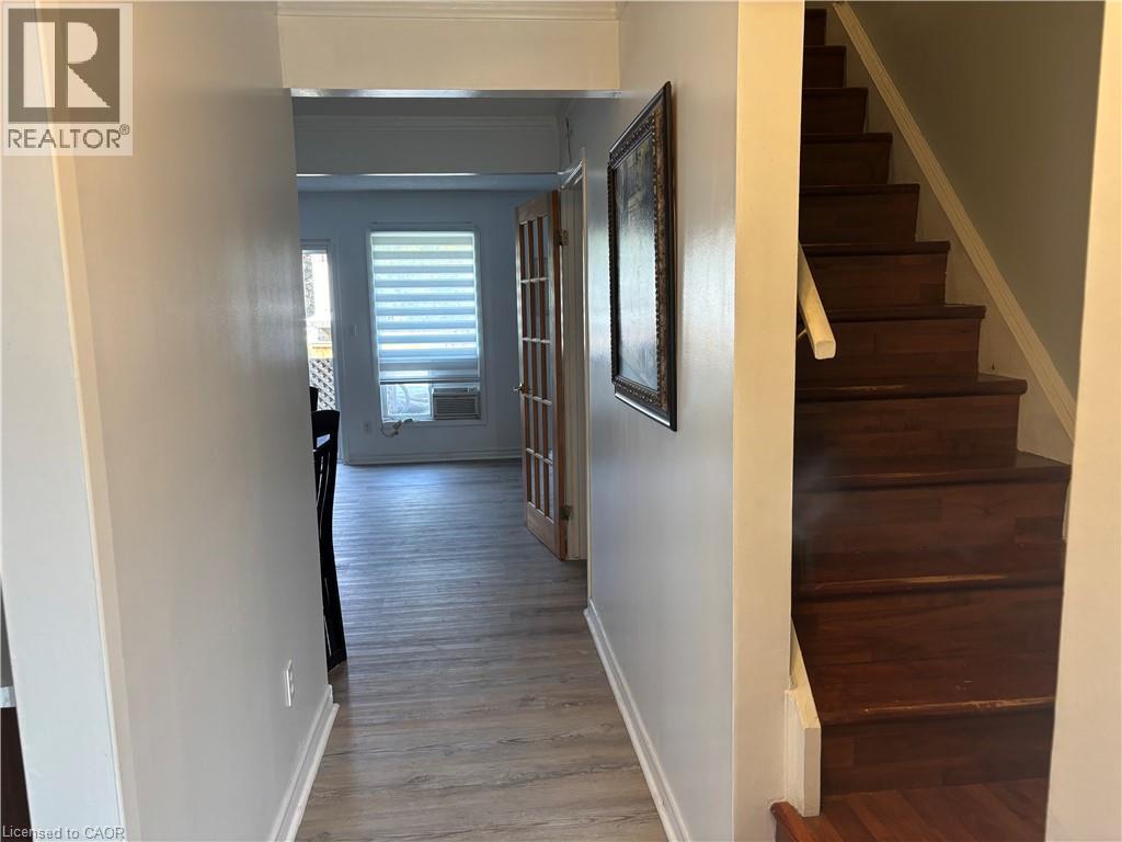 Photo 32 of 657 Upper Wentworth Street, Hamilton ON