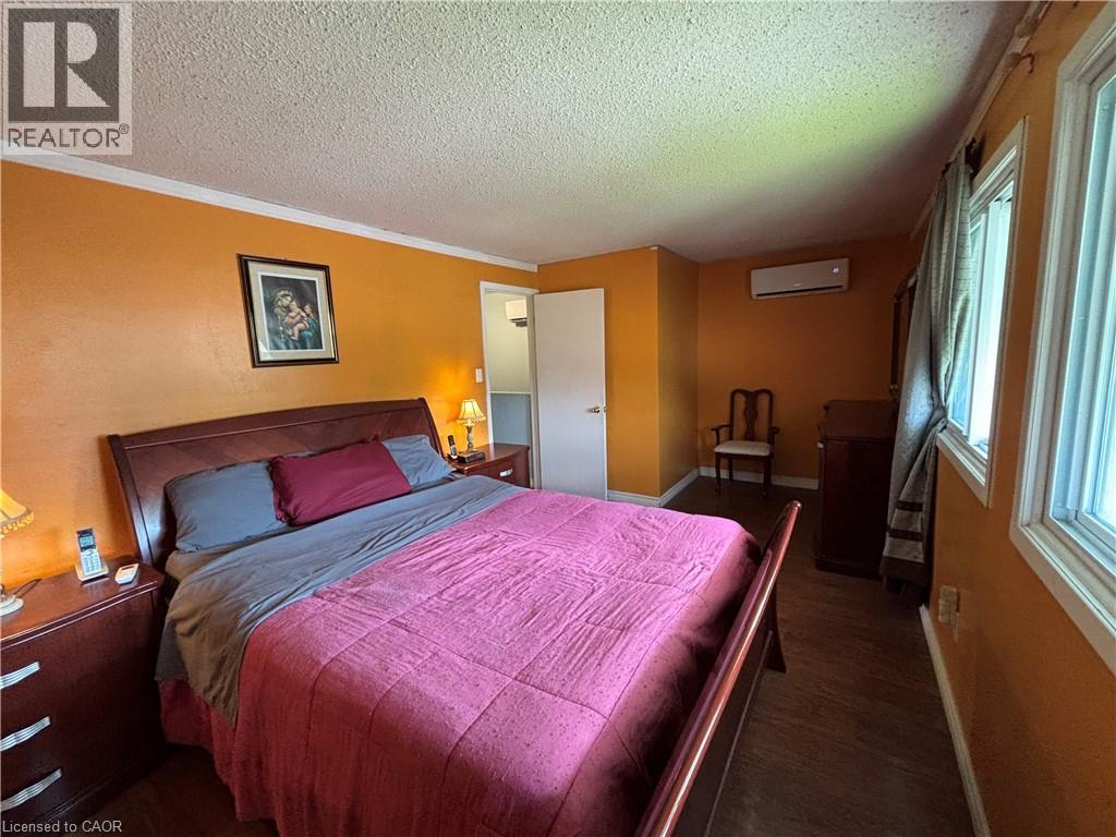 Photo 23 of 657 Upper Wentworth Street, Hamilton ON