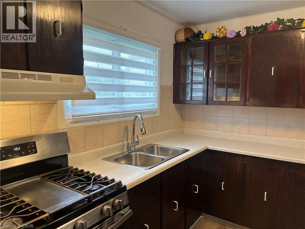 Photo 24 of 657 Upper Wentworth Street, Hamilton ON
