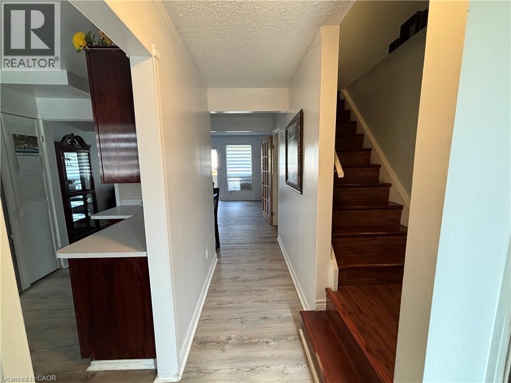 Photo 25 of 657 Upper Wentworth Street, Hamilton ON