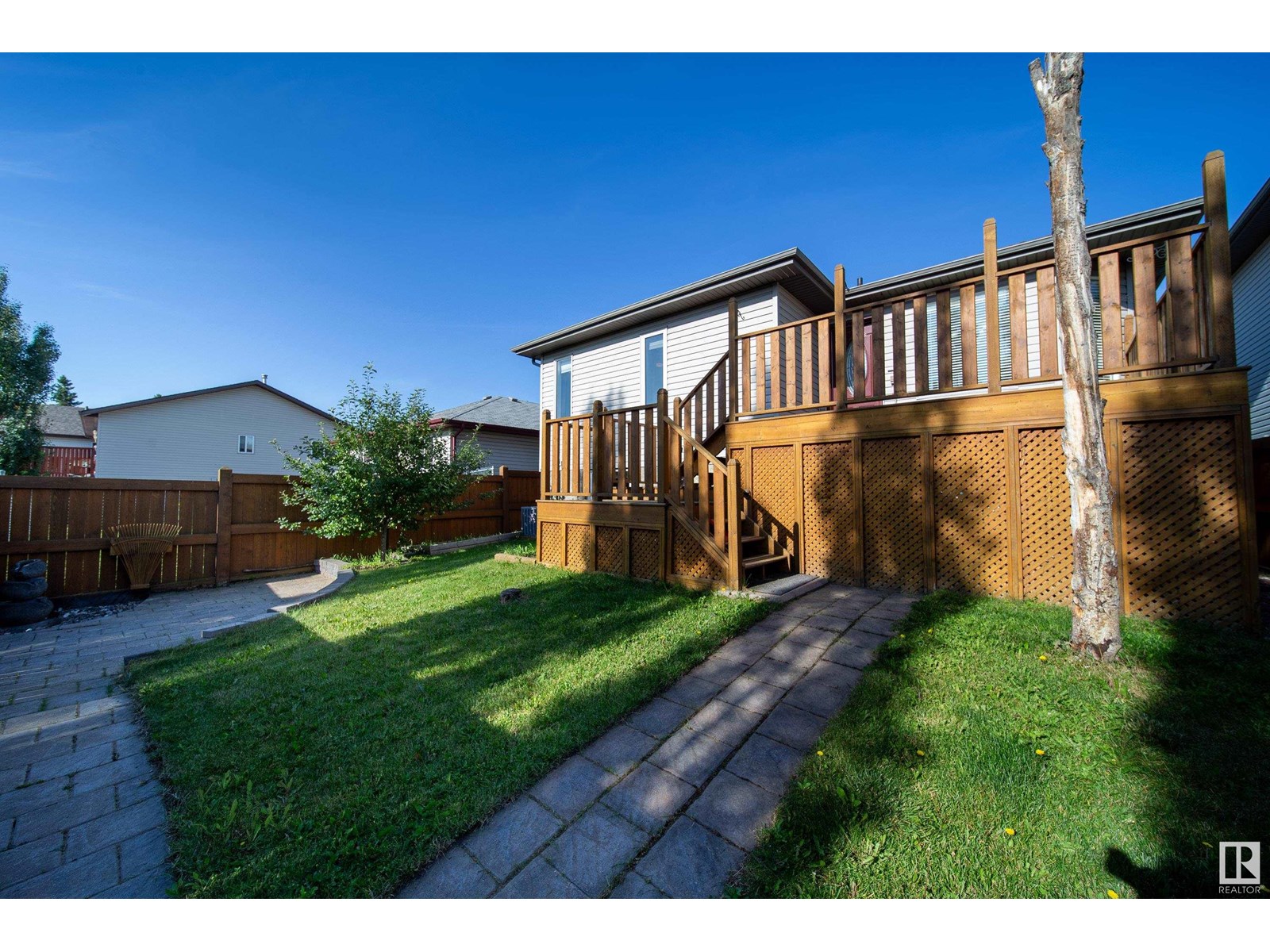 Photo 40 of 13023 35 St Nw Nw, Edmonton AB