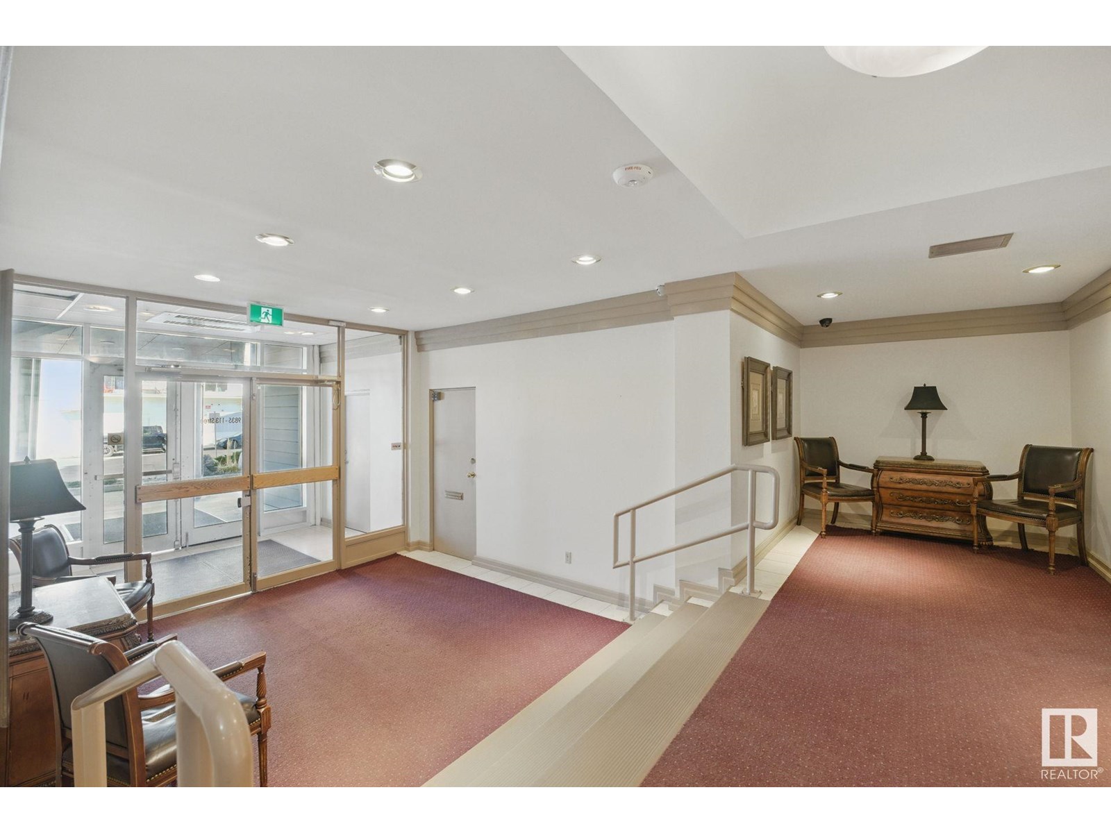 Photo 3 of 1201 9835 113 St Nw, Edmonton AB