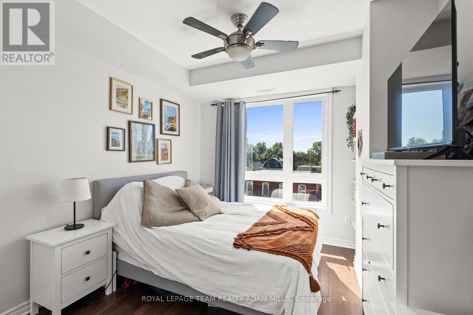 Photo 20 of 408 429 Kent Street, Ottawa ON