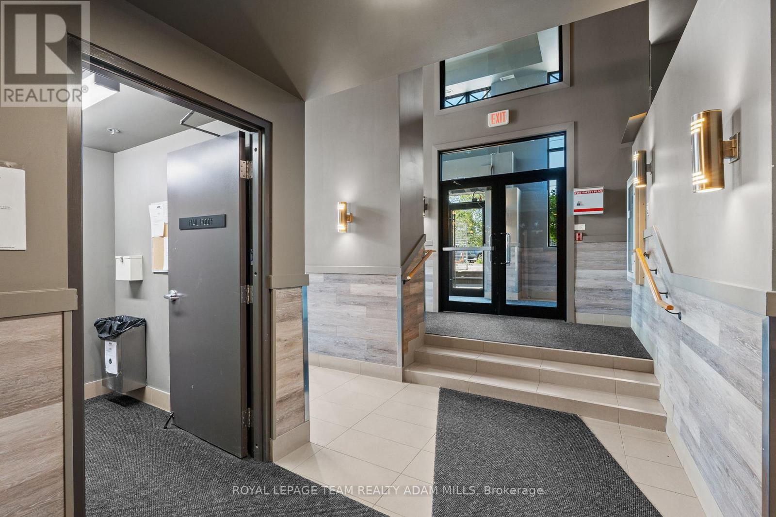 Photo 7 of 408 429 Kent Street, Ottawa ON