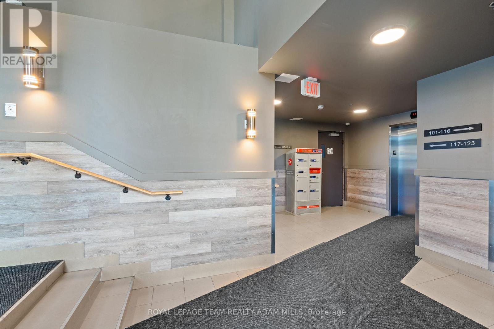 Photo 8 of 408 429 Kent Street, Ottawa ON
