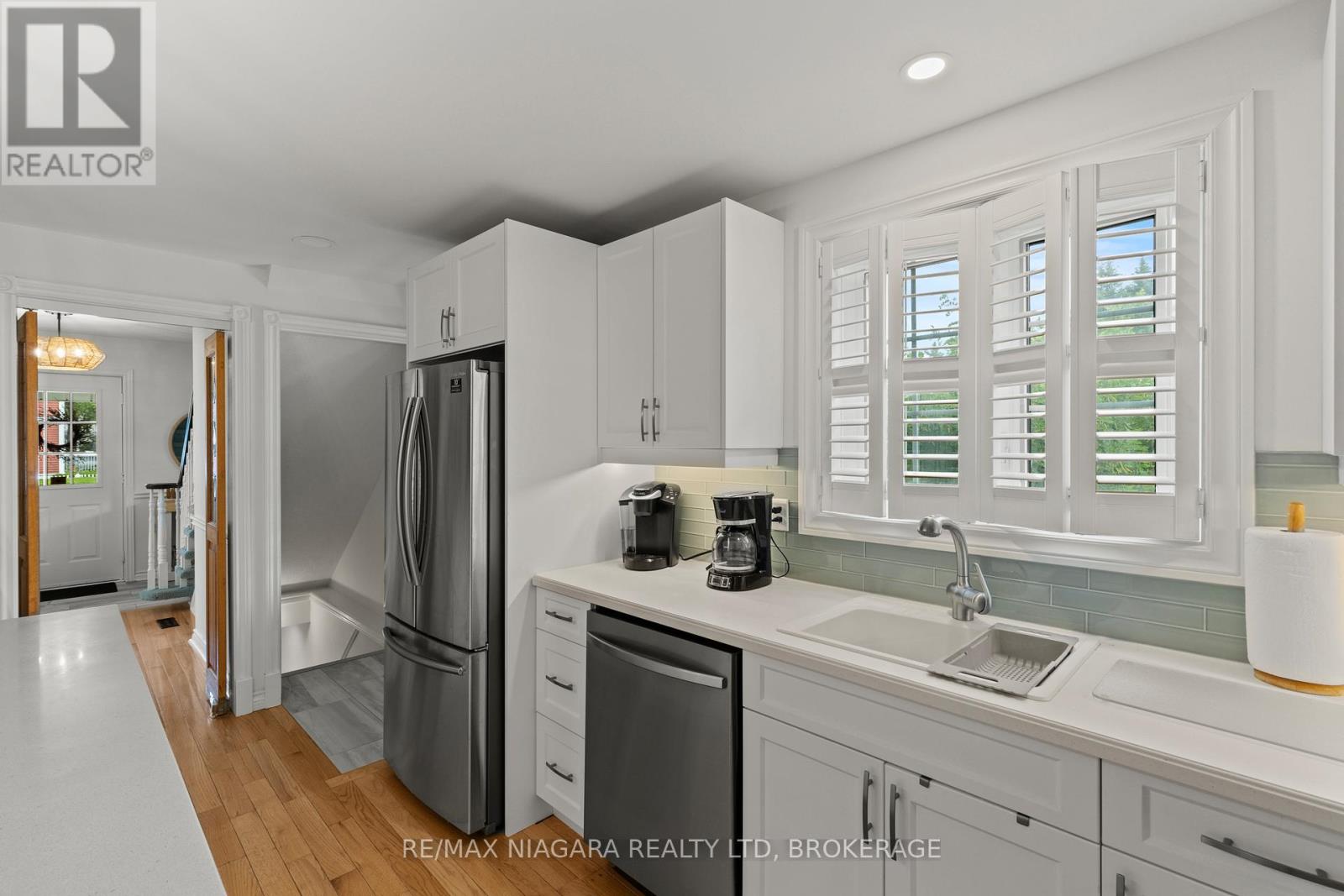 Photo 3 of 202 Anne Street, Niagaraonthelake ON