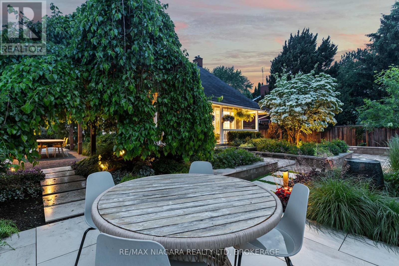 Photo 23 of 202 Anne Street, Niagaraonthelake ON