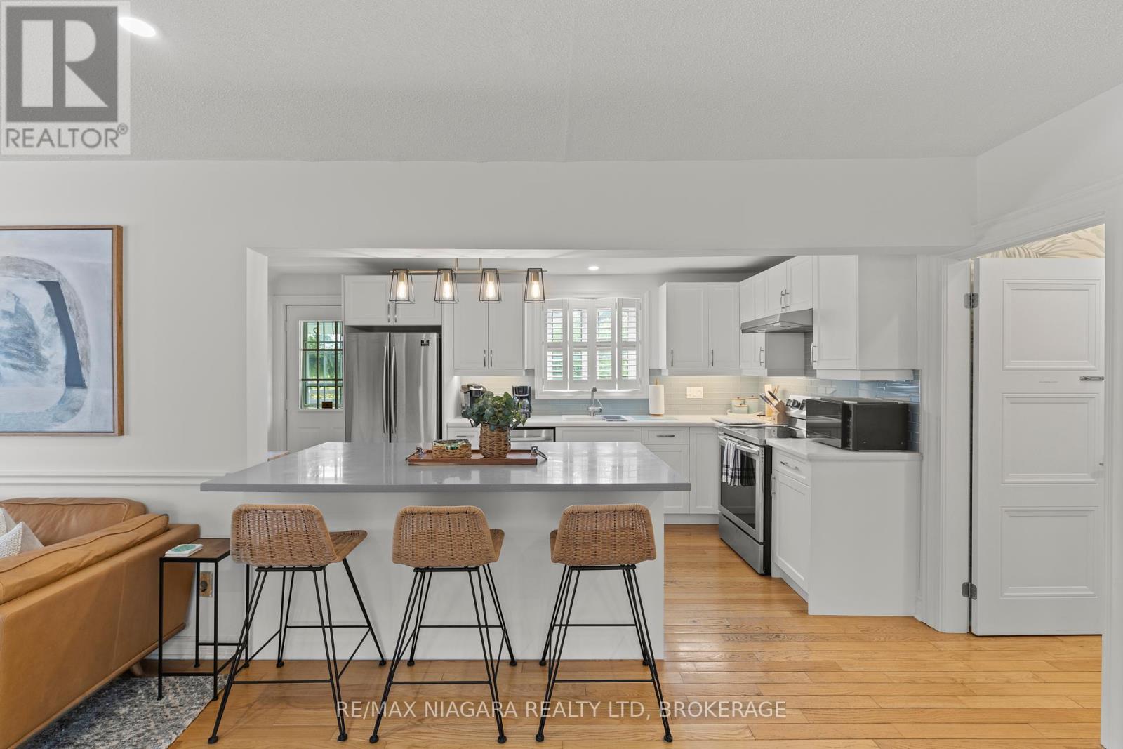 Photo 13 of 202 Anne Street, Niagaraonthelake ON