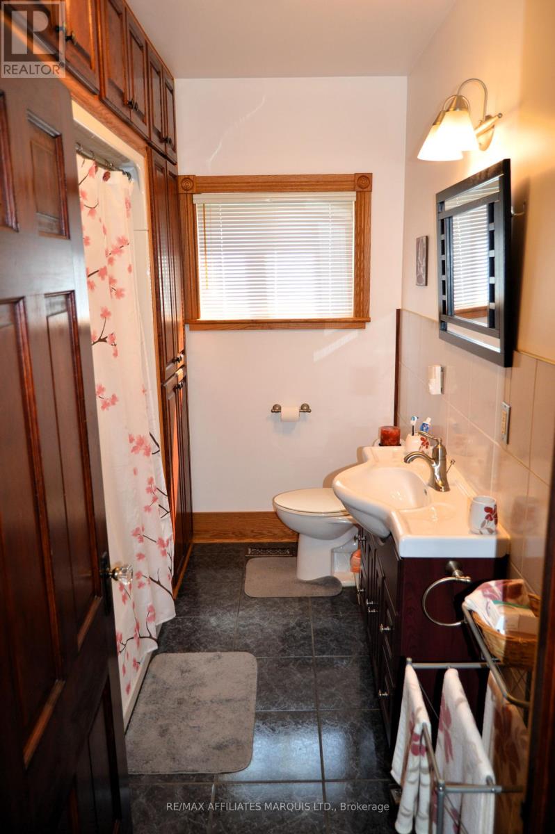 Photo 18 of 444 Eighth Street E, Cornwall ON