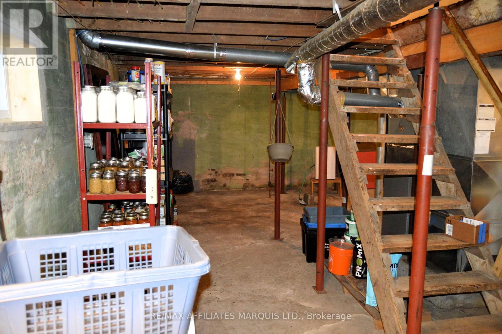 Photo 12 of 444 Eighth Street E, Cornwall ON