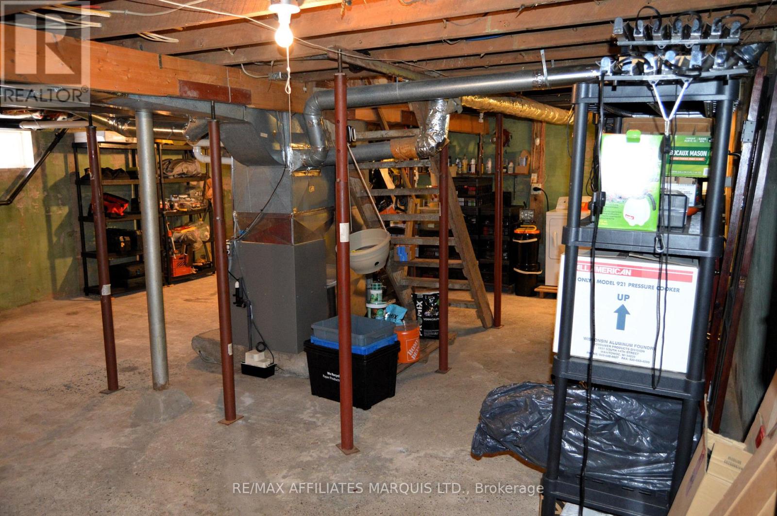 Photo 2 of 444 Eighth Street E, Cornwall ON