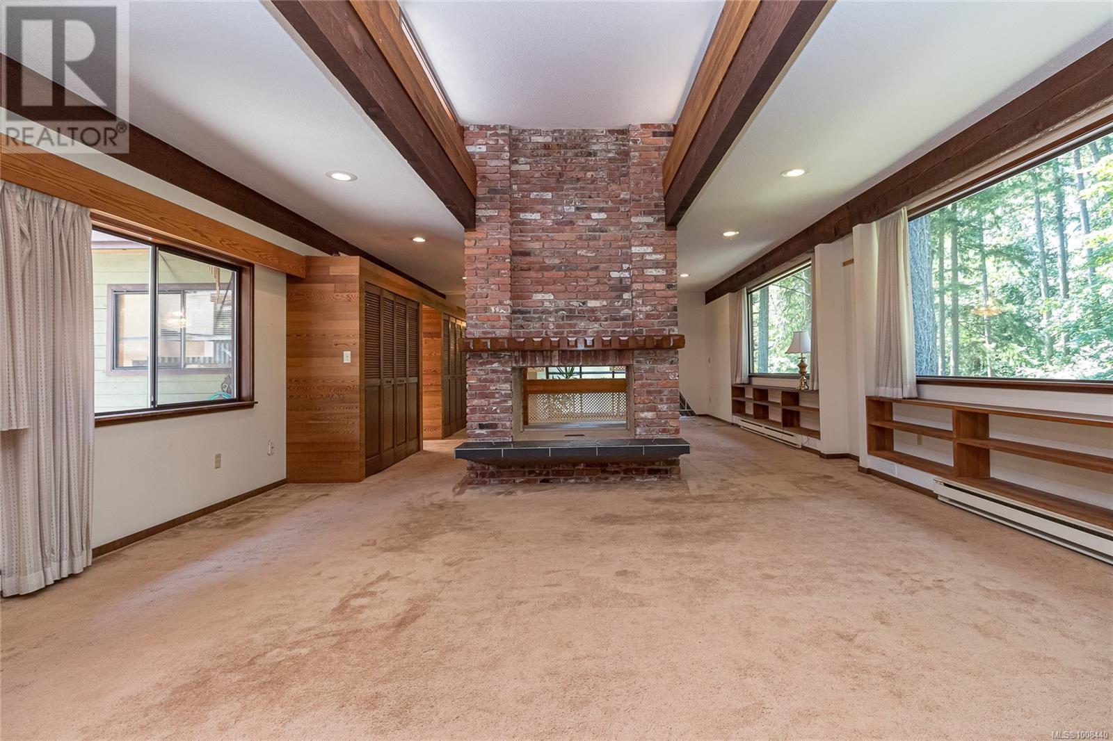 Photo 12 of 4487 Shadywood Pl, Saanich BC