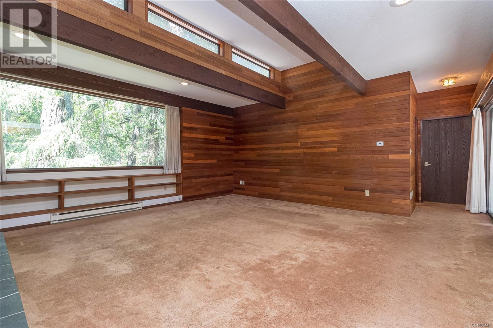 Photo 13 of 4487 Shadywood Pl, Saanich BC