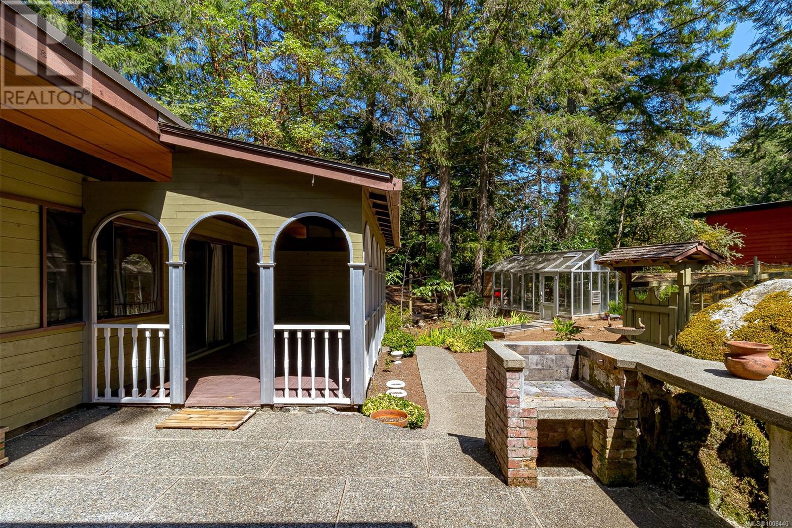 Photo 59 of 4487 Shadywood Pl, Saanich BC