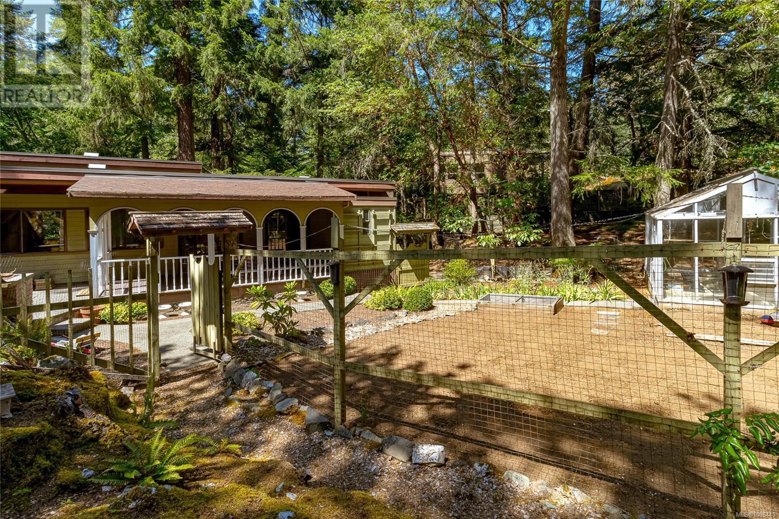 Photo 66 of 4487 Shadywood Pl, Saanich BC