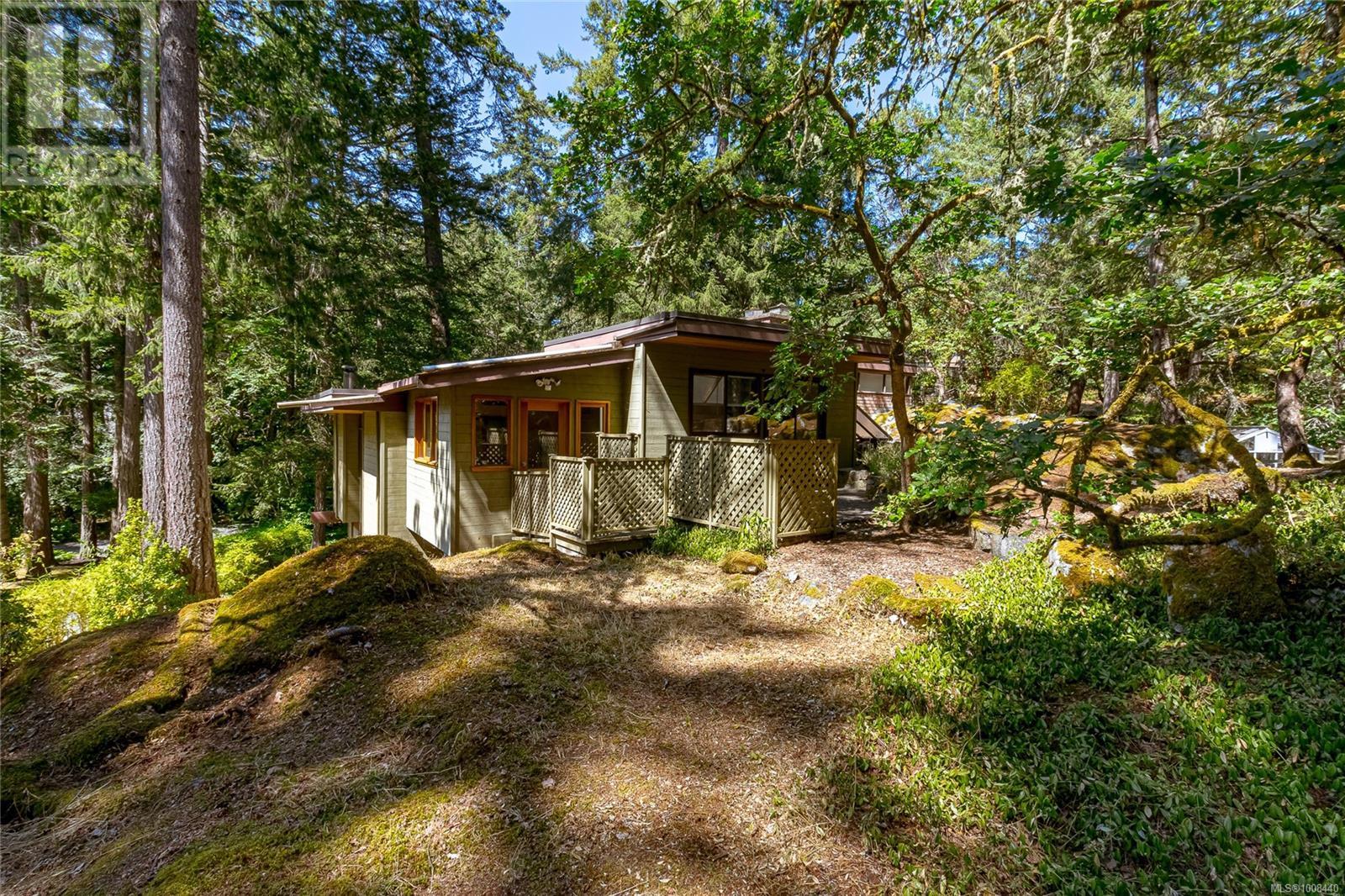Photo 69 of 4487 Shadywood Pl, Saanich BC