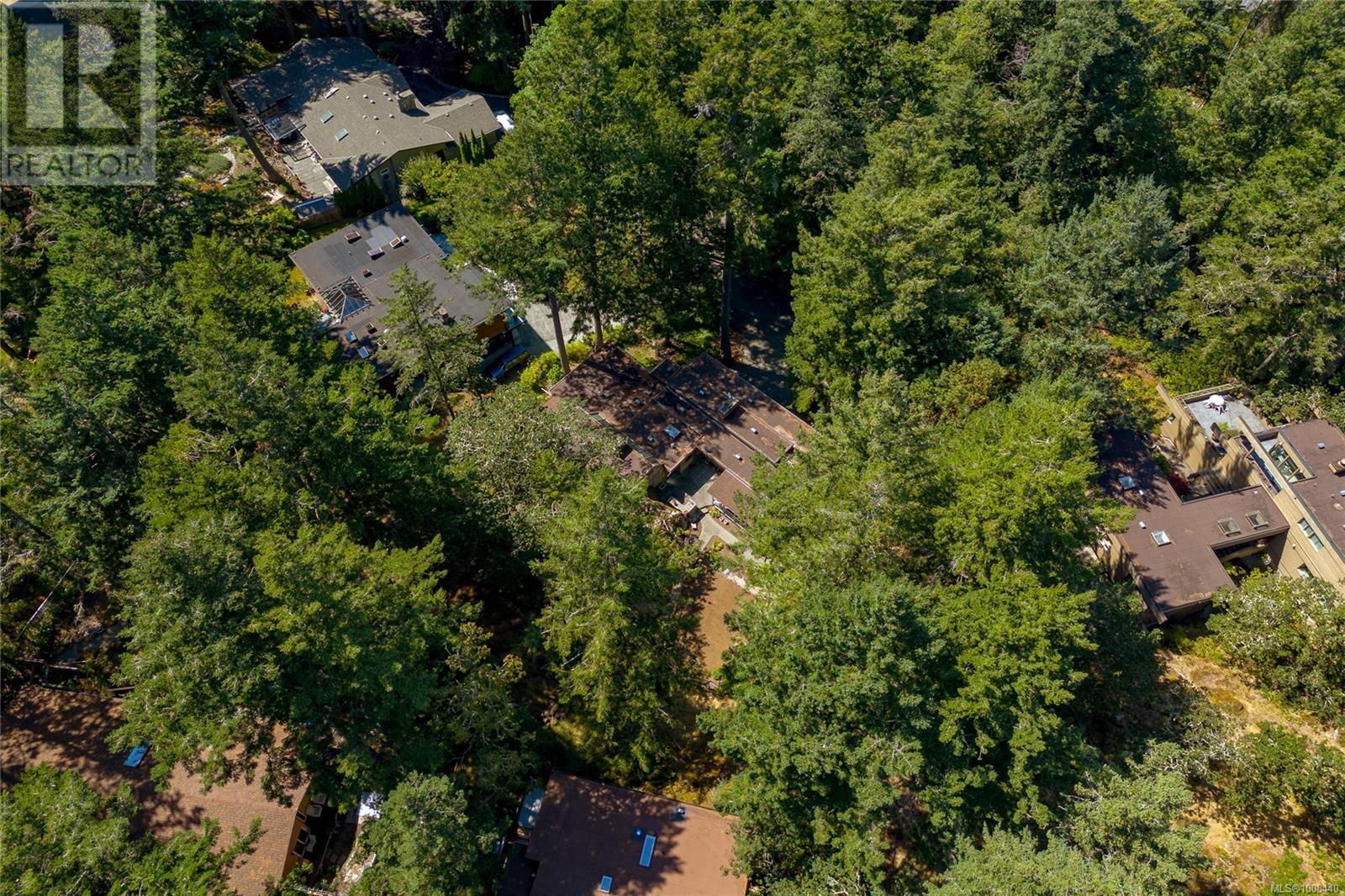 Photo 75 of 4487 Shadywood Pl, Saanich BC