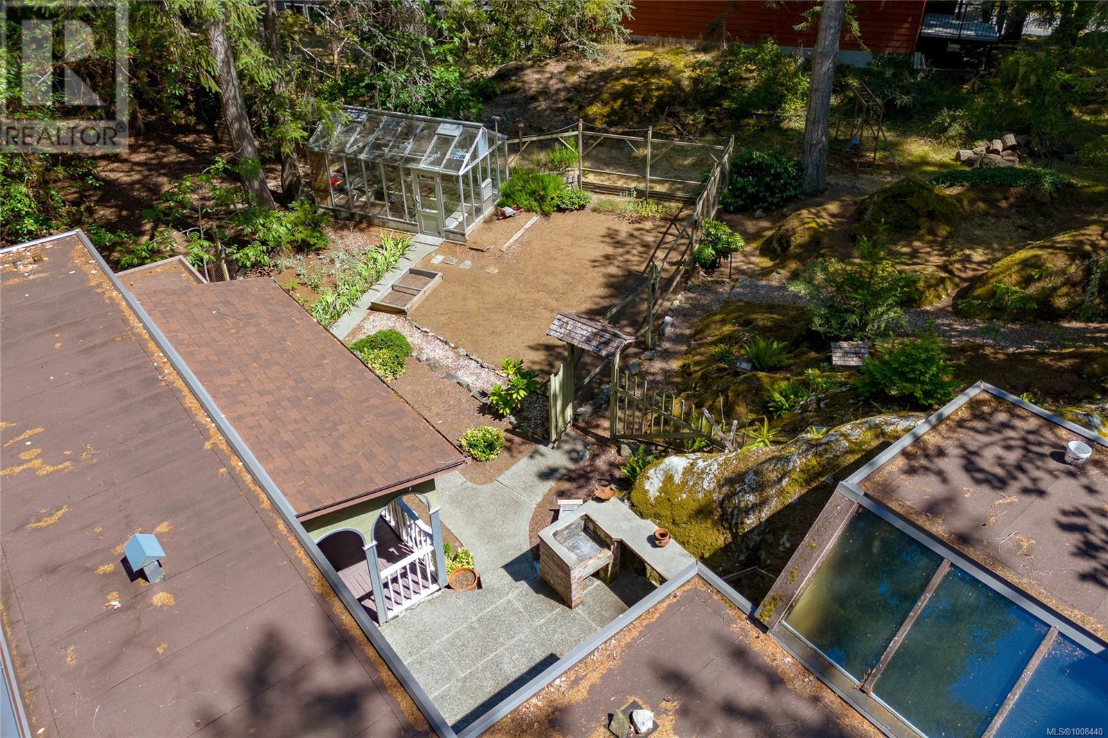 Photo 78 of 4487 Shadywood Pl, Saanich BC