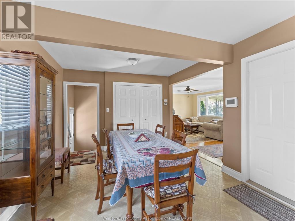 Photo 11 of 814 Watson Avenue, Windsor ON