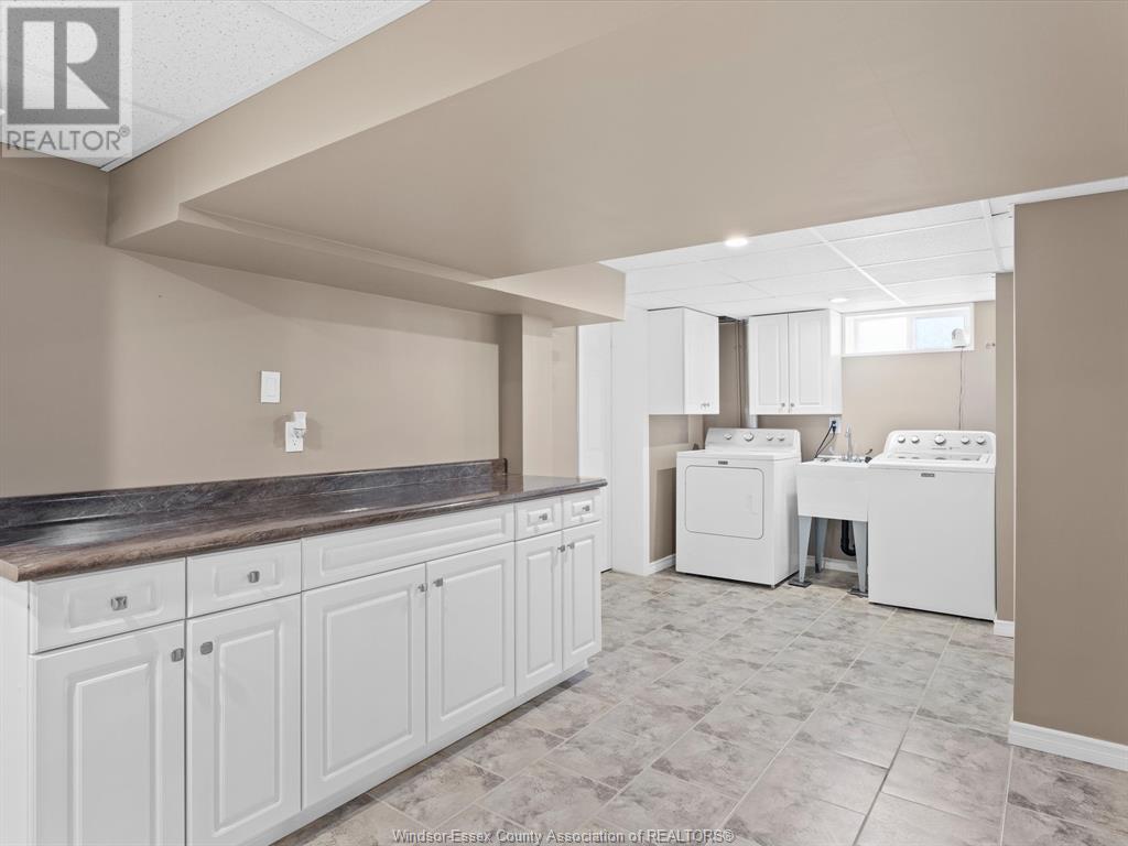 Photo 22 of 814 Watson Avenue, Windsor ON