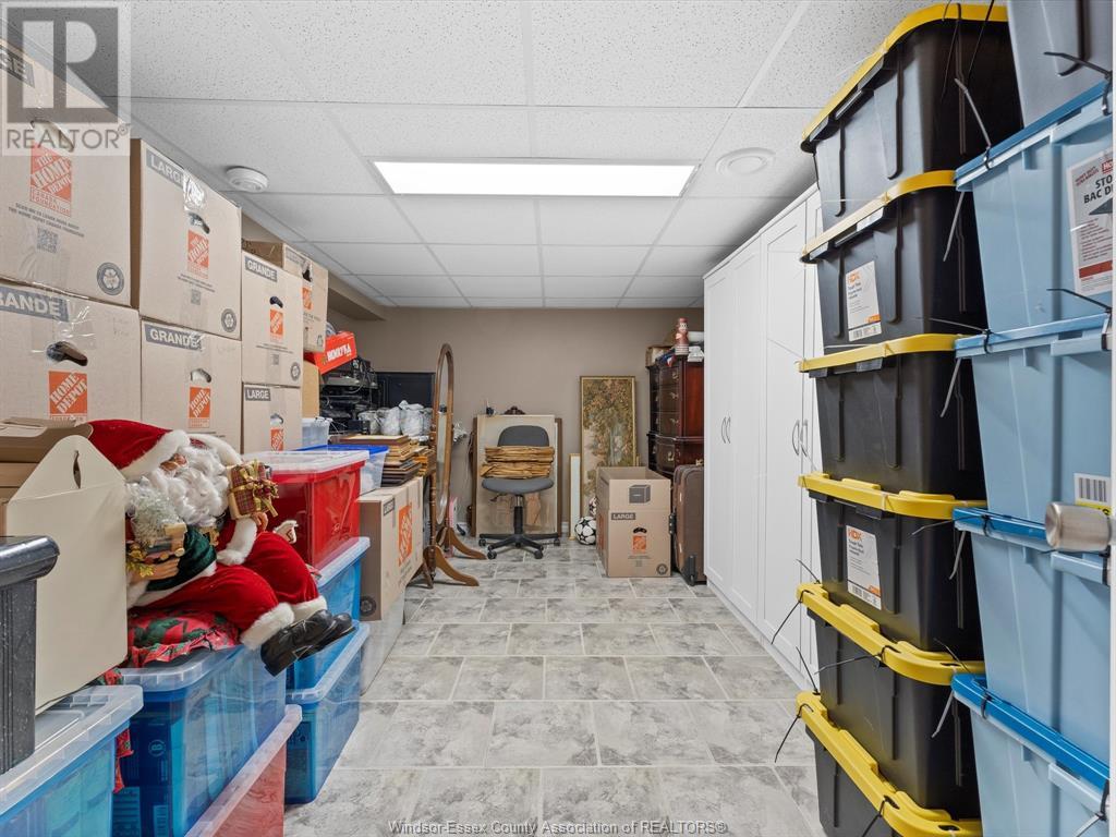 Photo 27 of 814 Watson Avenue, Windsor ON