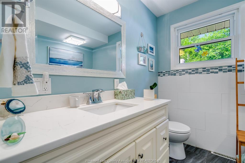 Photo 9 of 27 Mersea Rd 12, Leamington ON