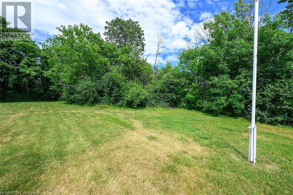 Photo 28 of 220 Winona Road, Stoney Creek ON
