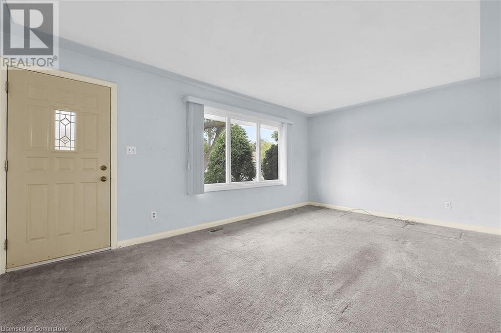 Photo 17 of 220 Winona Road, Stoney Creek ON