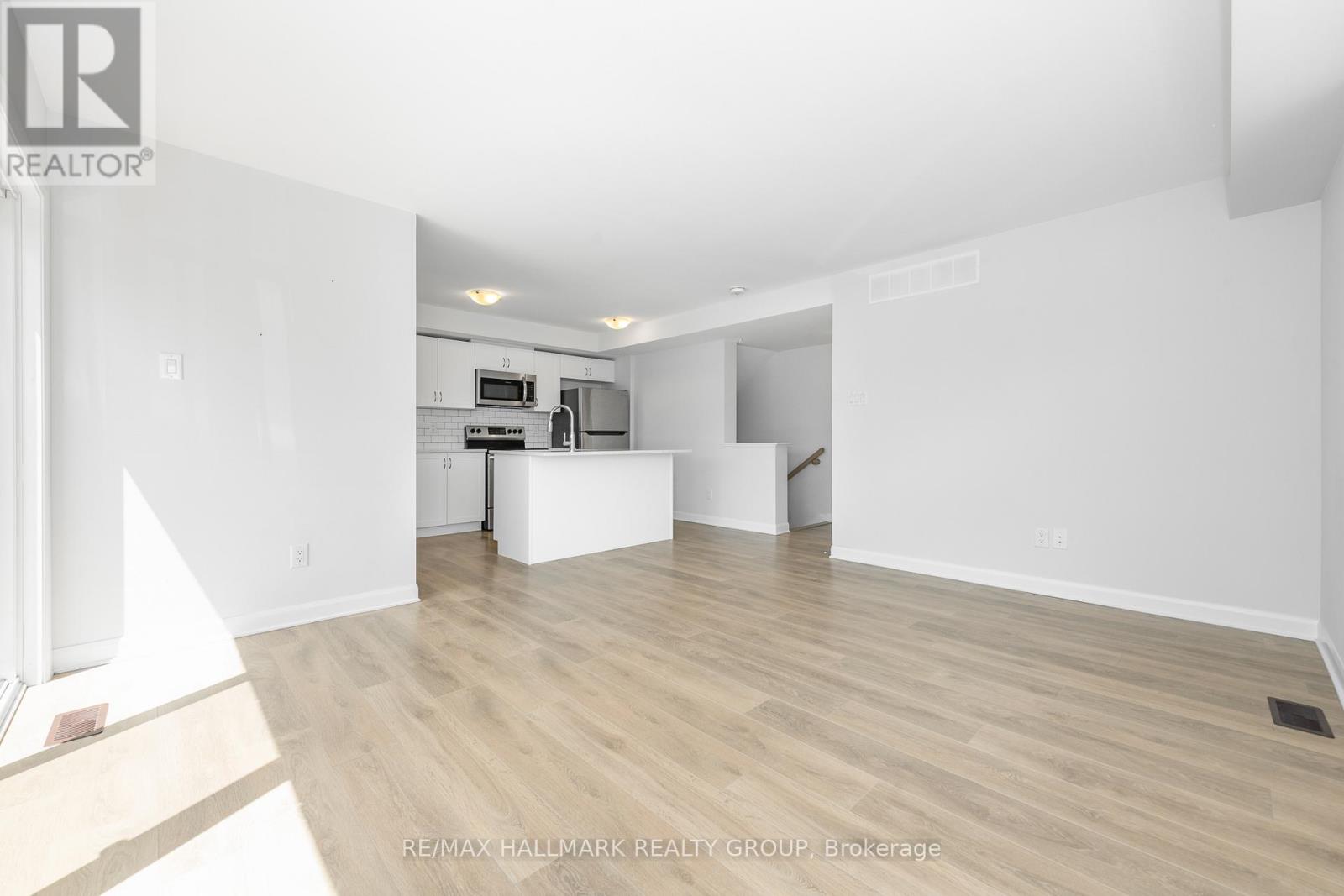 Photo 30 of 16 415 Eldorado Private, Ottawa ON