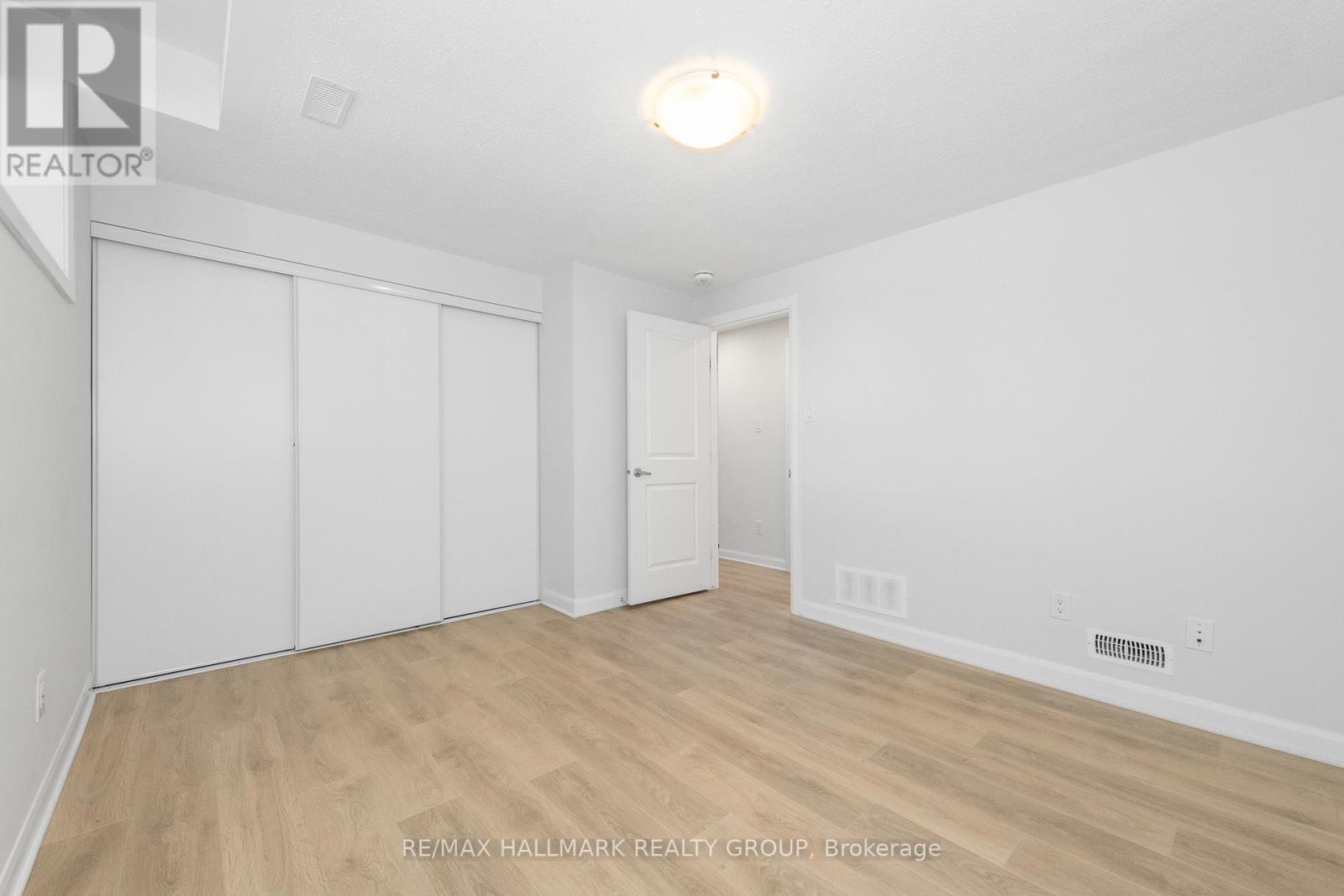 Photo 18 of 16 415 Eldorado Private, Ottawa ON