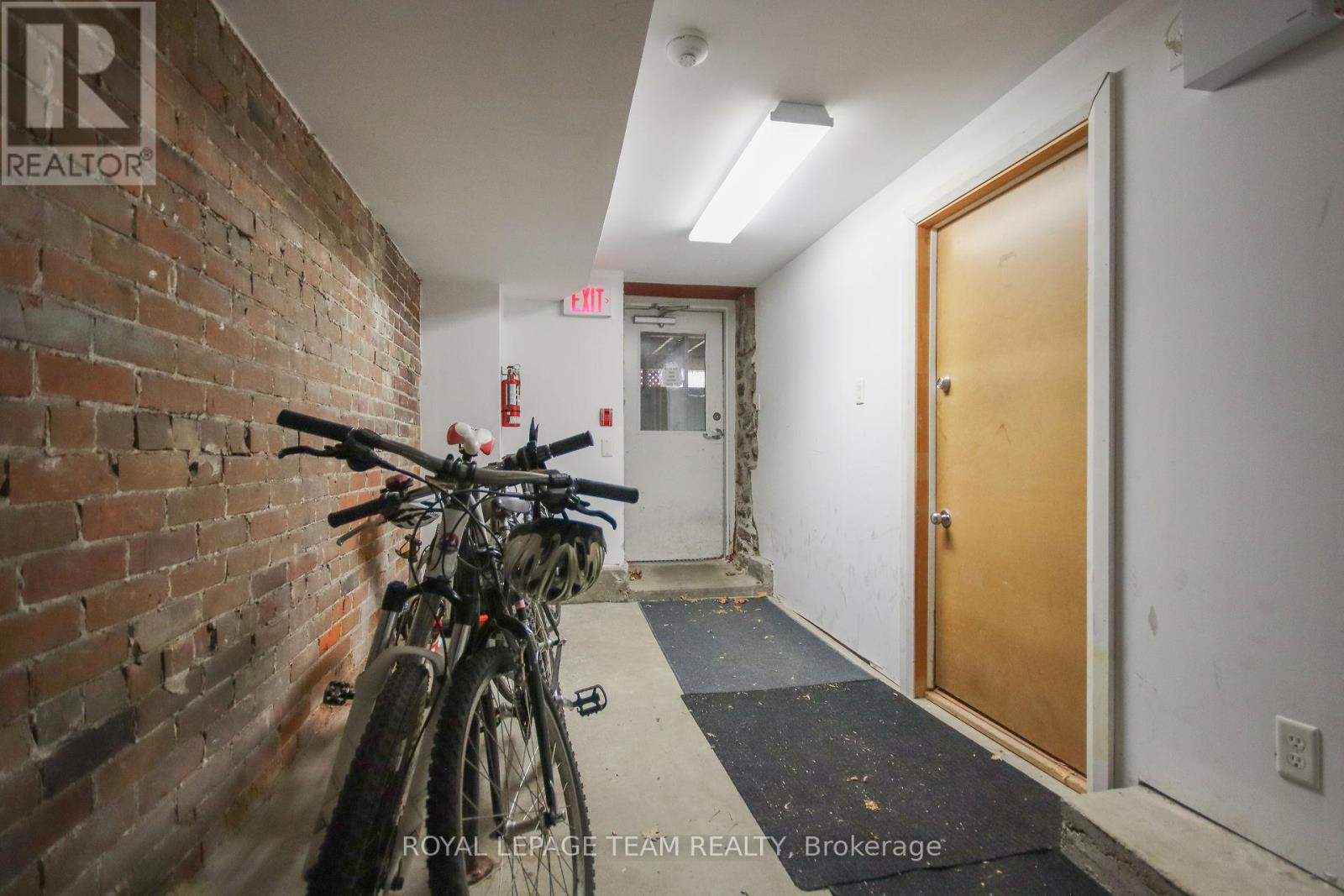 Photo 42 of 159 Frank Street, Ottawa ON