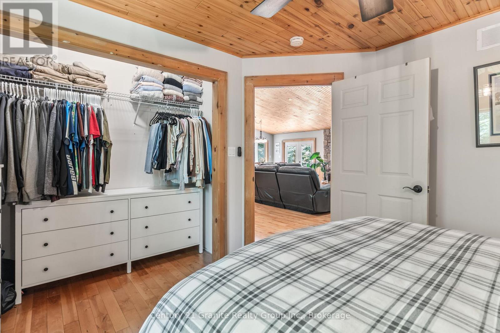 Photo 2 of 1012 Redner Road, Algonquin Highlands ON