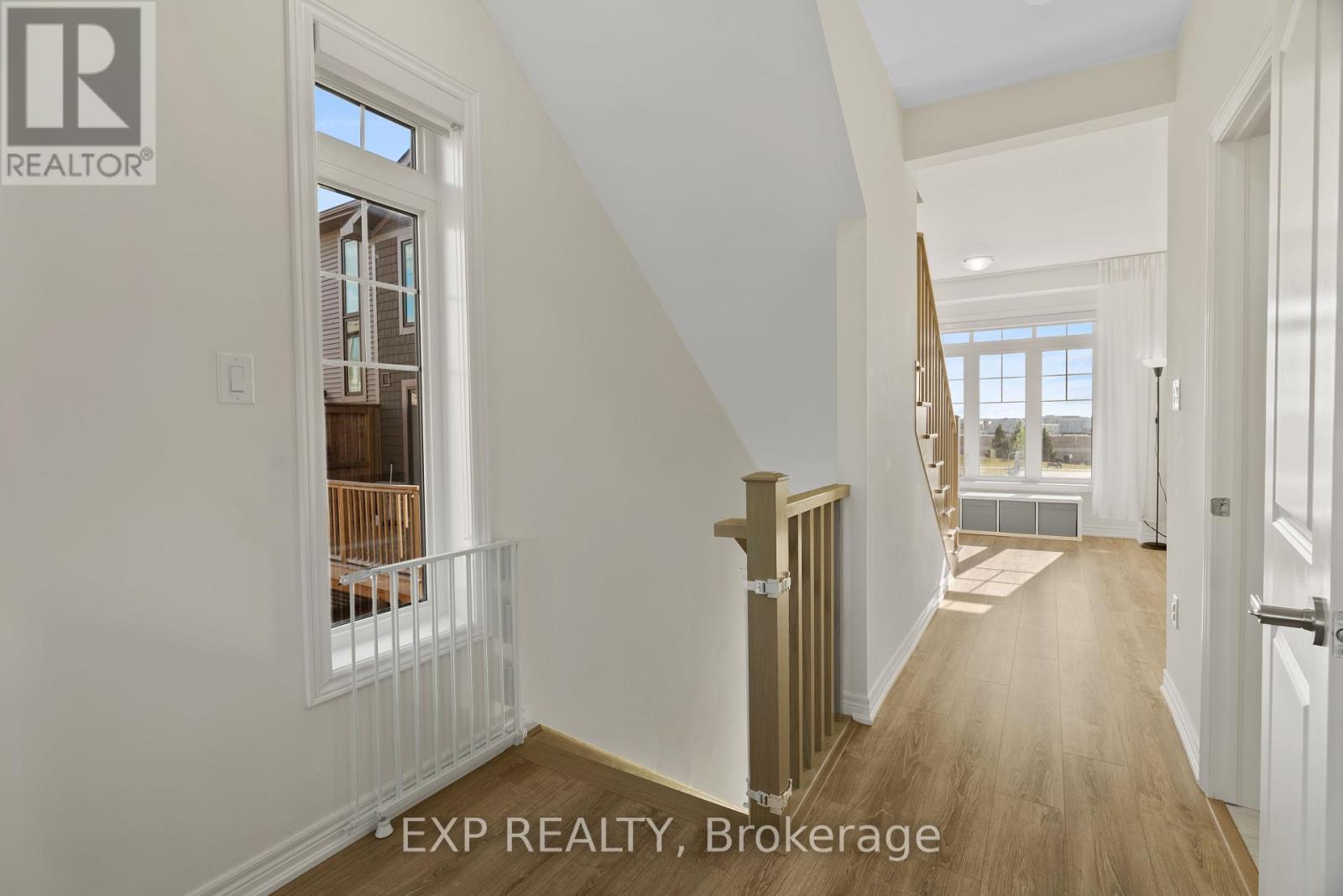 Photo 17 of 18 10 Birmingham Drive, Cambridge ON