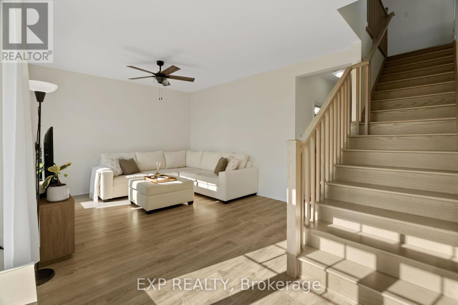 Photo 22 of 18 10 Birmingham Drive, Cambridge ON