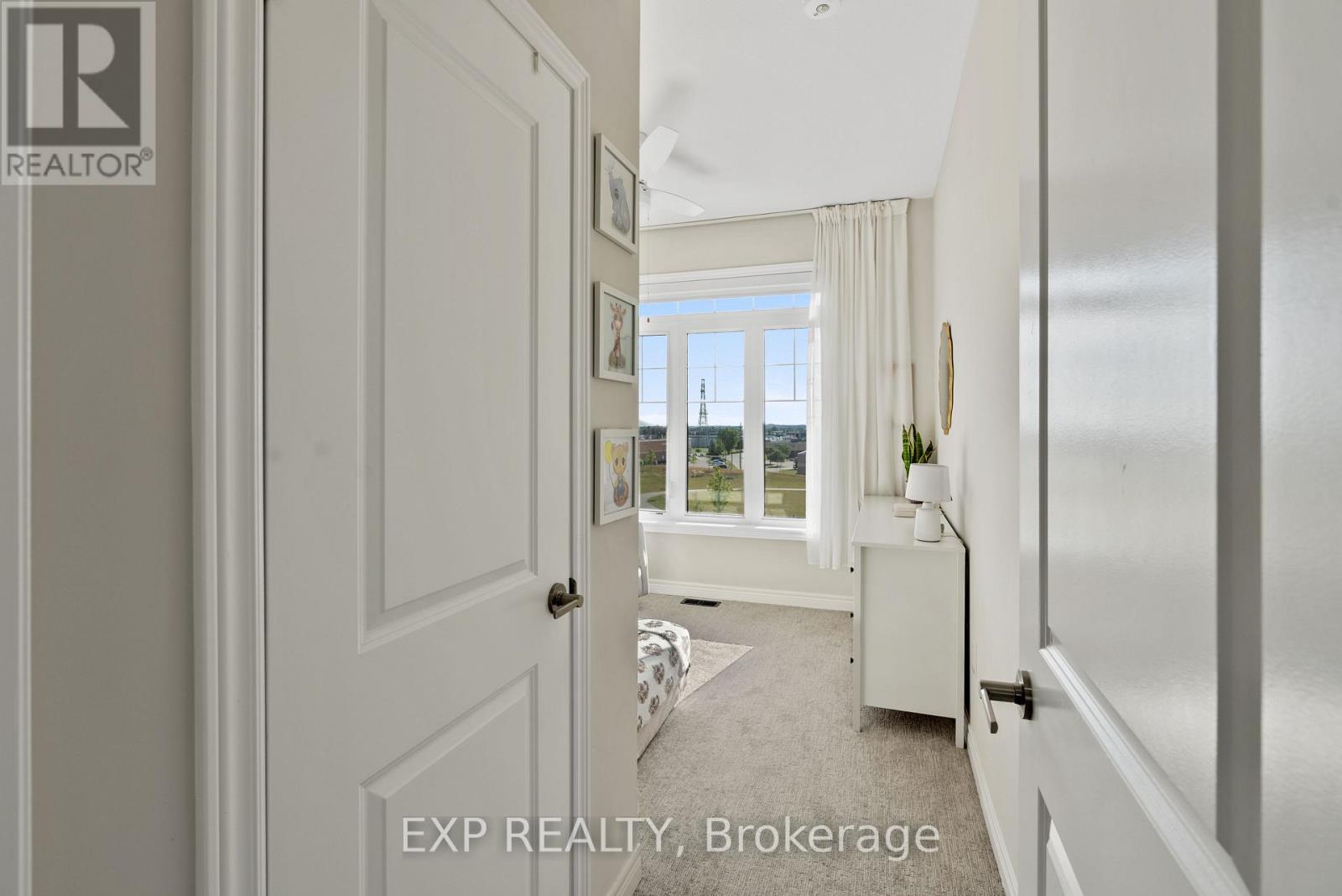 Photo 24 of 18 10 Birmingham Drive, Cambridge ON